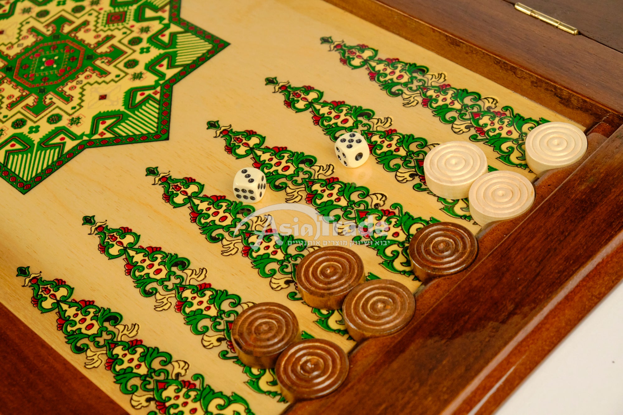 Качественные нарды зеленой этнической модели