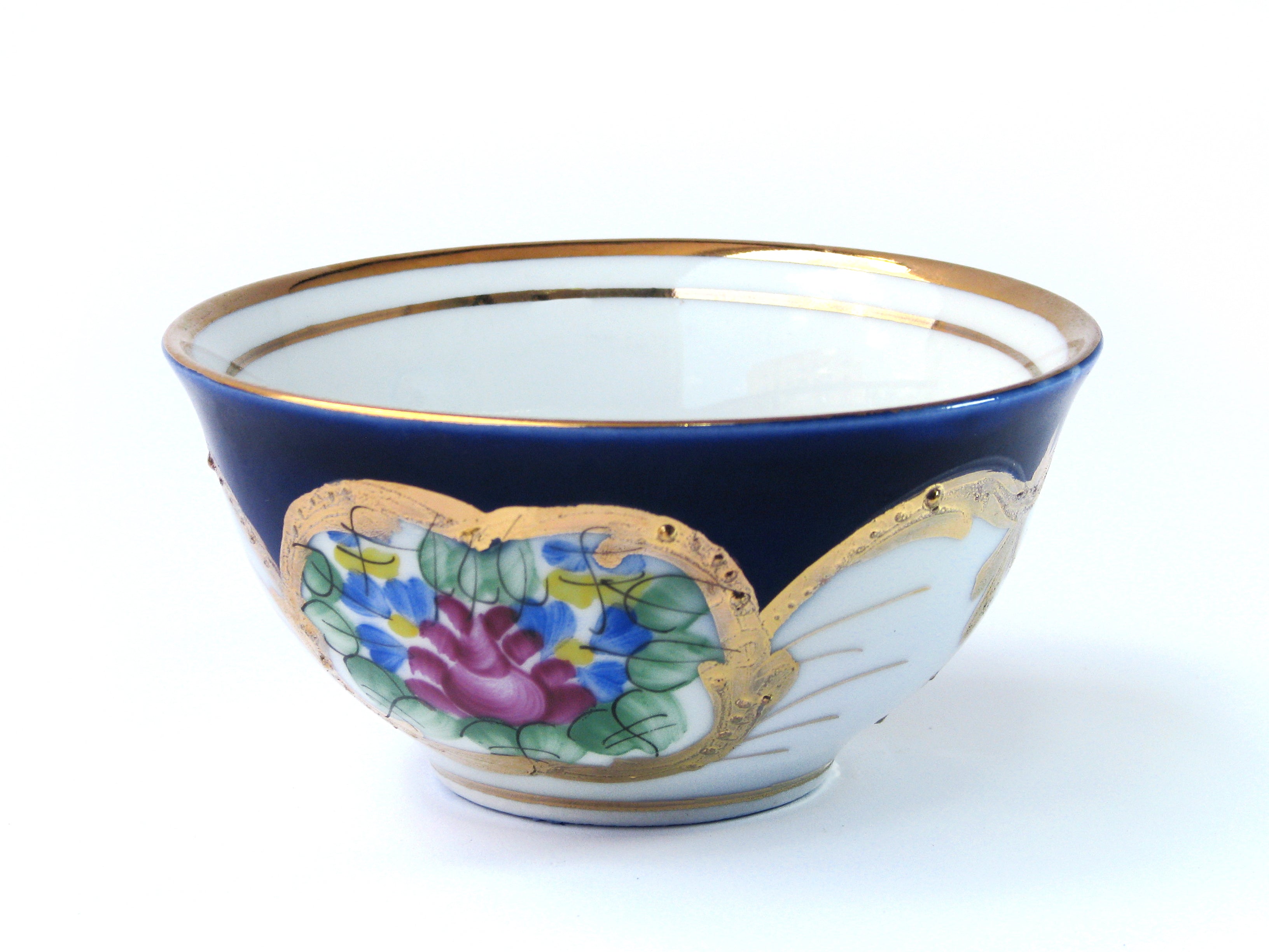 קערה לתה מעוטרת 110 מ"מ דגם Royal